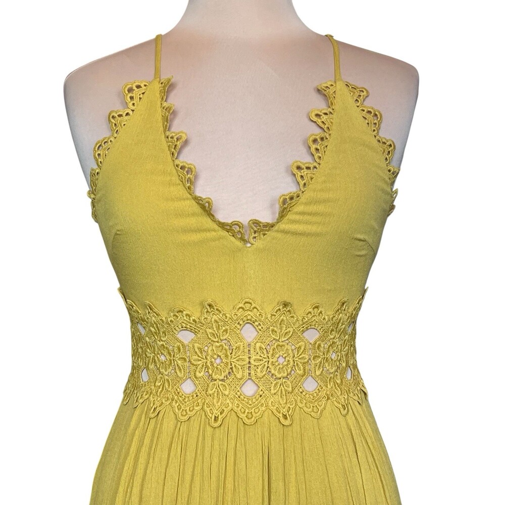 Lulus This is Love Lace Maxi Dress Women's Small Yellow Crochet Trim Deep V Neck - Picture 5 of 12